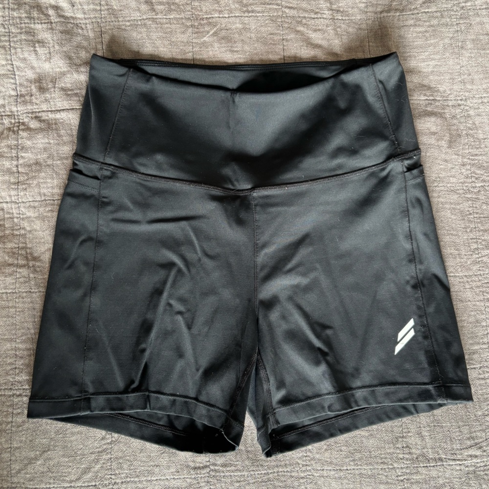 OBO accepted - DOYOUEVEN Black Performance Shorts with pockets
